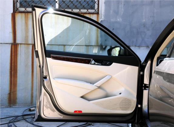 帕萨特 2011款 2.0TSI DSG至尊版 车厢座椅   前门板