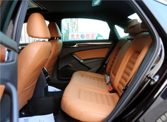 帕萨特 2011款 3.0L V6 DSG旗舰版 车厢座椅   后排空间