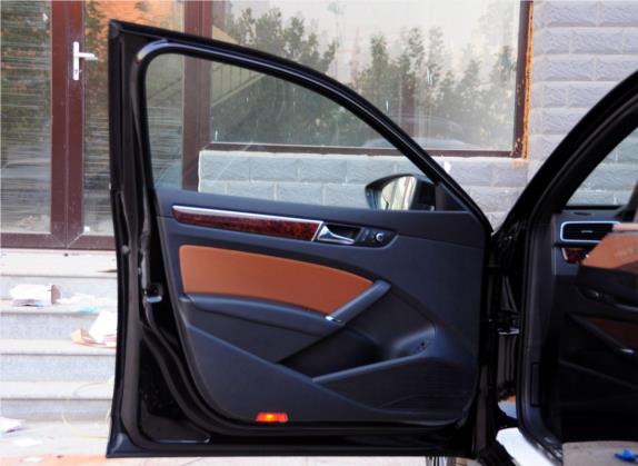 帕萨特 2011款 3.0L V6 DSG旗舰版 车厢座椅   前门板