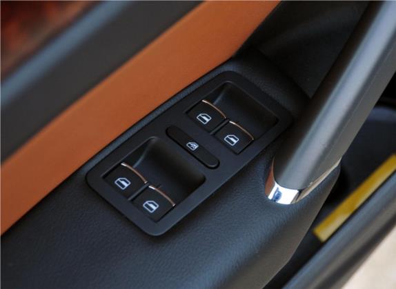帕萨特 2011款 3.0L V6 DSG旗舰版 车厢座椅   门窗控制