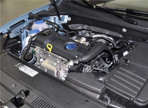 帕萨特 2013款 1.4TSI DSG蓝驱版 其他细节类   发动机舱