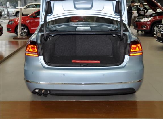 帕萨特 2013款 1.4TSI DSG蓝驱版 车厢座椅   后备厢
