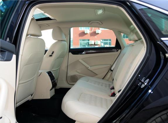 帕萨特 2013款 1.8TSI DSG至尊版 车厢座椅   后排空间