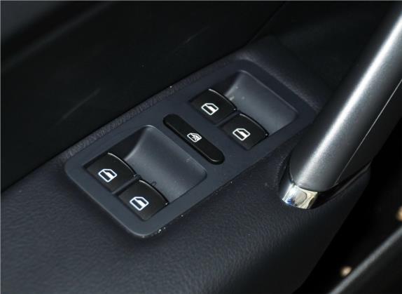 帕萨特 2013款 2.0TSI DSG御尊版 车厢座椅   门窗控制