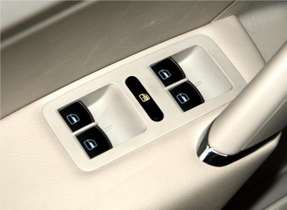 帕萨特 2013款 2.0TSI DSG至尊版 车厢座椅   门窗控制