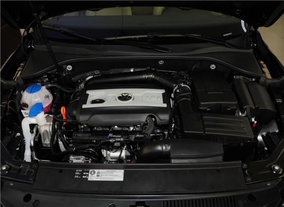 帕萨特 2013款 1.8TSI DSG政府采购版 其他细节类   发动机舱