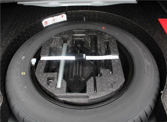 帕萨特 2014款 1.4TSI DSG尊荣版 其他细节类   备胎