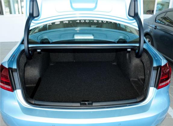 帕萨特 2014款 1.4TSI DSG蓝驱技术版 车厢座椅   后备厢