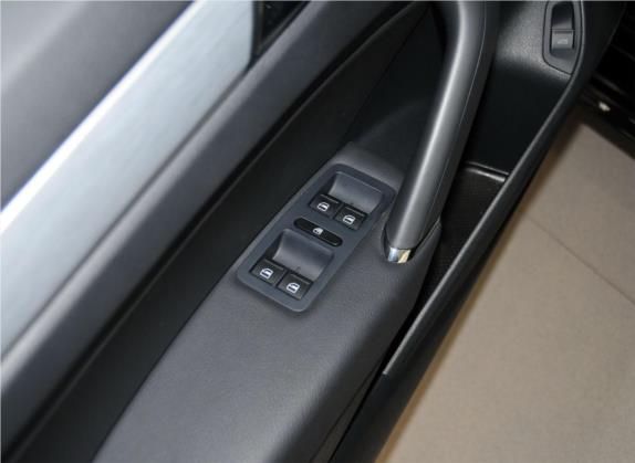帕萨特 2014款 1.8TSI DSG尊荣版 车厢座椅   门窗控制