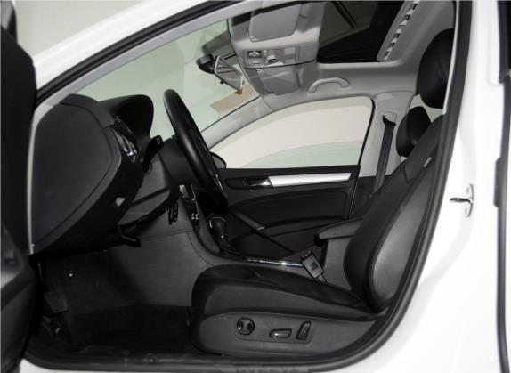 帕萨特 2014款 1.8TSI DSG尊荣导航版 车厢座椅   前排空间