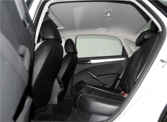 帕萨特 2014款 1.8TSI DSG尊荣导航版 车厢座椅   后排空间