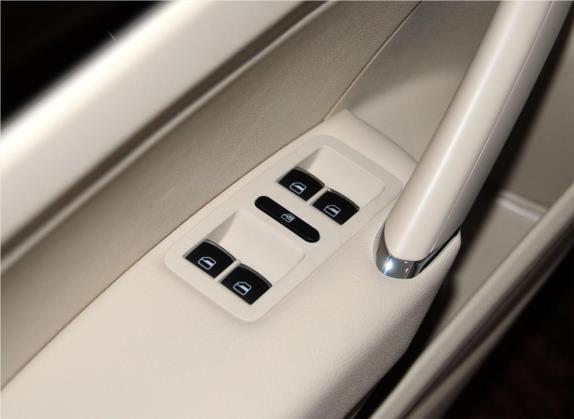 帕萨特 2014款 1.8TSI DSG御尊导航版 车厢座椅   门窗控制