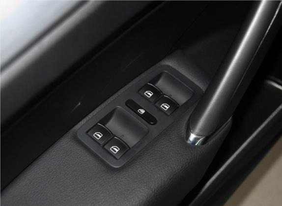 帕萨特 2014款 2.0TSI DSG御尊版 车厢座椅   门窗控制