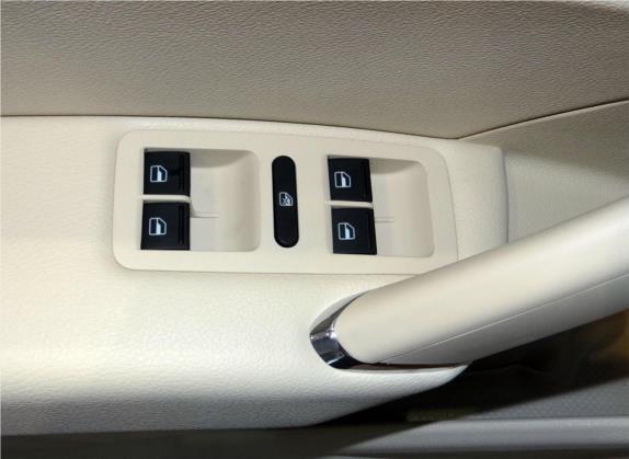 帕萨特 2014款 1.8TSI 自动尊荣版 车厢座椅   门窗控制