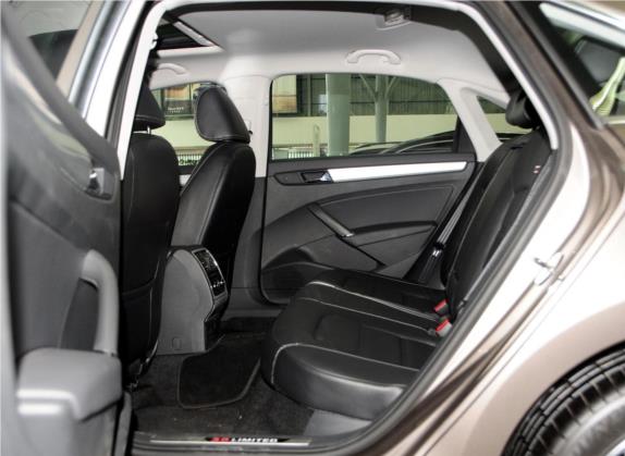 帕萨特 2014款 1.8TSI DSG 30周年纪念版 车厢座椅   后排空间