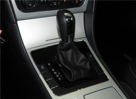 帕萨特 2014款 1.8TSI DSG 30周年纪念版 中控类   挡把