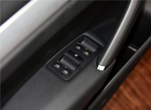 帕萨特 2015款 1.8TSI DSG御尊版 车厢座椅   门窗控制
