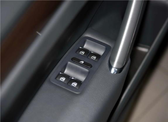 帕萨特 2015款 1.8TSI DSG至尊版 车厢座椅   门窗控制