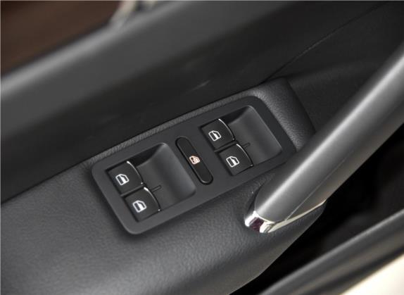 帕萨特 2015款 2.0TSI DSG至尊版 车厢座椅   门窗控制