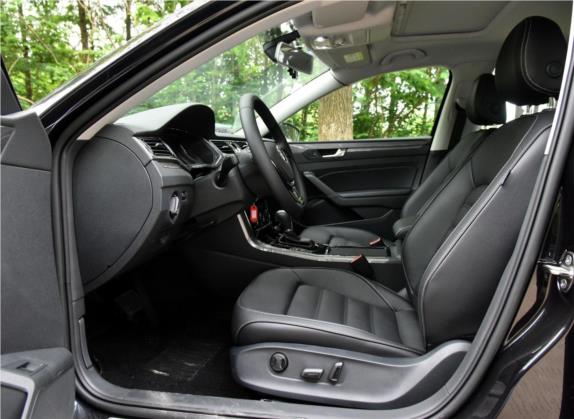 帕萨特 2016款 280TSI DSG尊荣版 车厢座椅   前排空间
