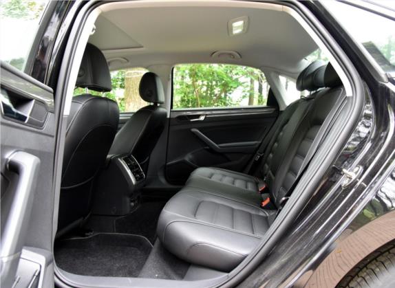 帕萨特 2016款 280TSI DSG尊荣版 车厢座椅   后排空间