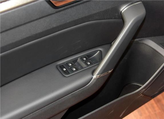 帕萨特 2016款 380TSI DSG御尊版 车厢座椅   门窗控制