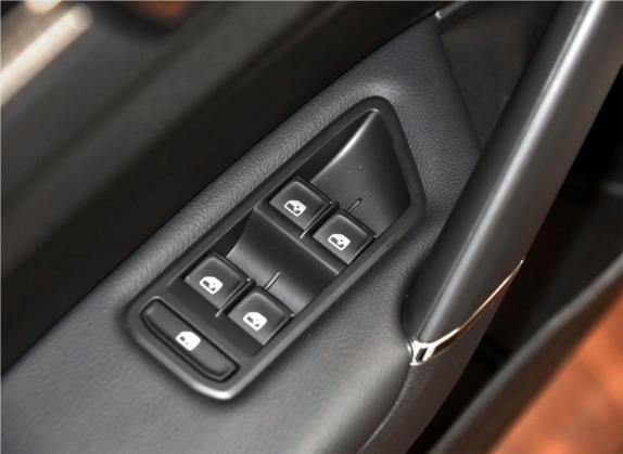 帕萨特 2017款 330TSI DSG御尊版 车厢座椅   门窗控制