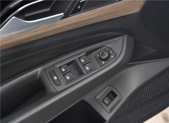 帕萨特 2019款 330TSI 豪华版 国V 车厢座椅   门窗控制