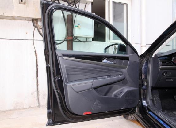 帕萨特 2020款 280TSI 精英版 国VI 车厢座椅   前门板
