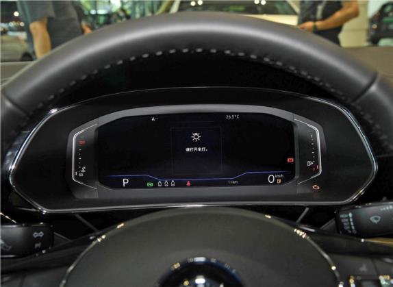帕萨特 2020款 330TSI 豪华版 国V 中控类   仪表盘