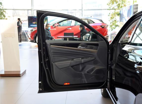 帕萨特 2020款 改款 280TSI 精英版 国VI 车厢座椅   前门板