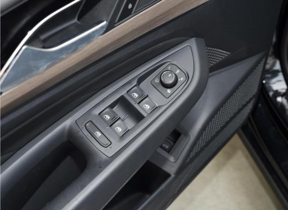 帕萨特 2020款 改款 330TSI 豪华版 国VI 车厢座椅   门窗控制