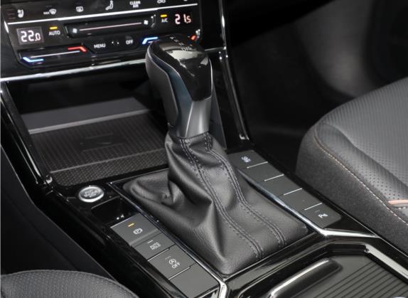 帕萨特 2020款 改款 380TSI 豪华版 国VI 中控类   挡把