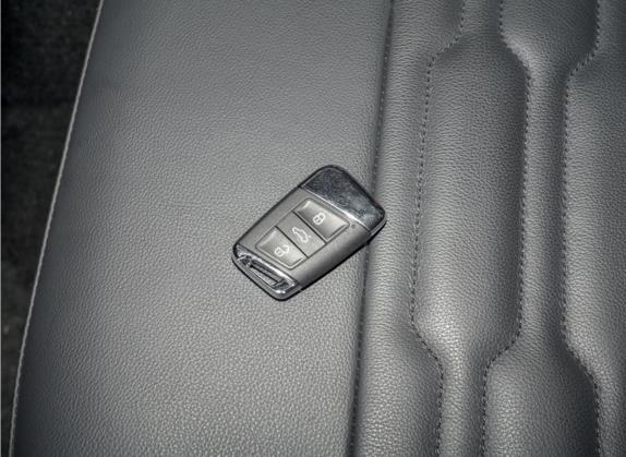 帕萨特 2021款 330TSI 精英版 其他细节类   钥匙