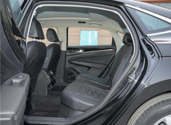 帕萨特 2021款 330TSI 精英版 车厢座椅   后排空间