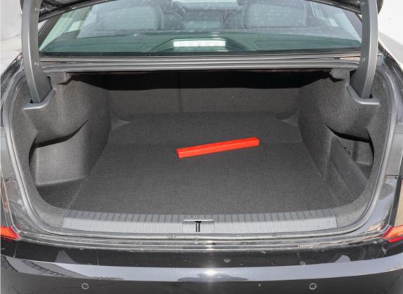 帕萨特 2021款 380TSI 尊贵版 车厢座椅   后备厢