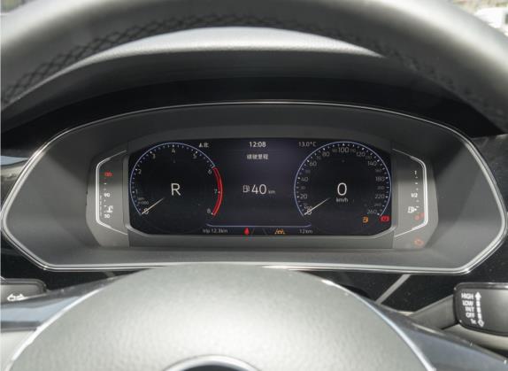 帕萨特 2021款 380TSI 尊贵版 中控类   仪表盘