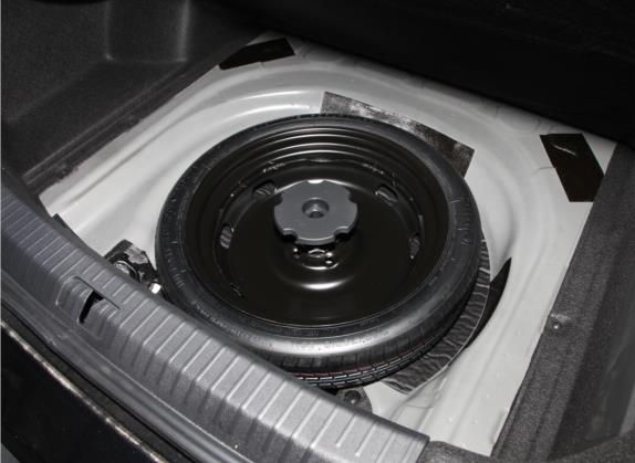 帕萨特 2022款 280TSI 商务版 其他细节类   备胎