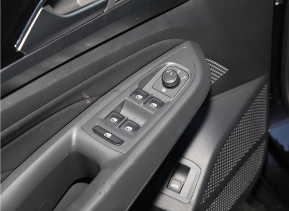 帕萨特 2022款 280TSI 商务版 车厢座椅   门窗控制