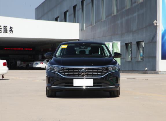 帕萨特 2022款 330TSI 尊贵版 外观   正前
