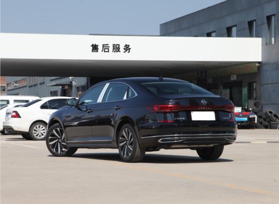 帕萨特 2022款 330TSI 尊贵版 外观   斜后