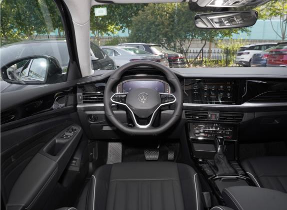 帕萨特 2023款 280TSI 精英版 中控类   驾驶位