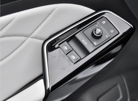 ID.6 X 2021款 Pure+ 纯净长续航版 车厢座椅   门窗控制