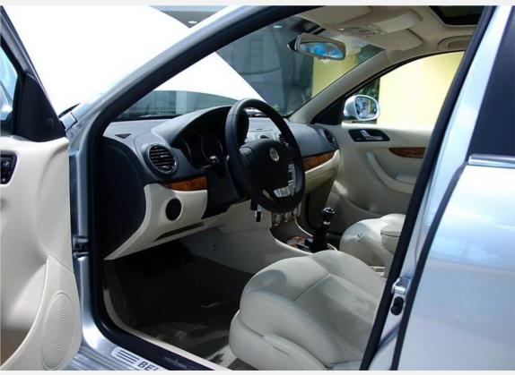 朗逸 2008款 1.6L 手动品轩版 车厢座椅   前排空间