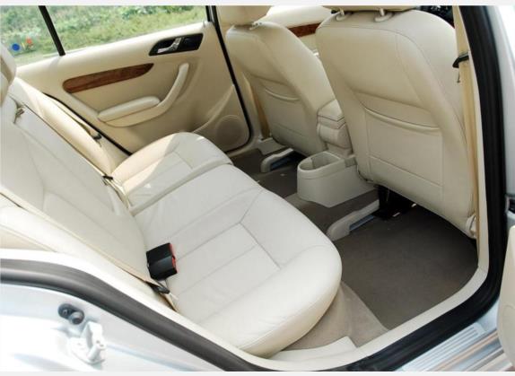 朗逸 2008款 2.0L 自动品轩版 车厢座椅   后排空间
