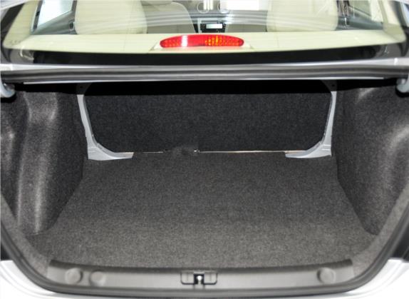 朗逸 2011款 2.0L 手动品悠版 车厢座椅   后备厢