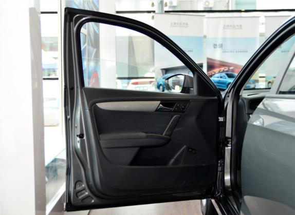 朗逸 2013款 1.6L 手动风尚版 车厢座椅   前门板