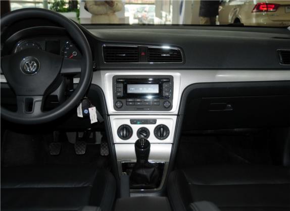 朗逸 2013款 1.6L 手动舒适版 中控类   中控台