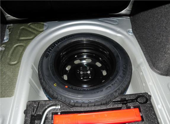 朗逸 2013款 1.6L 手动舒适版 其他细节类   备胎