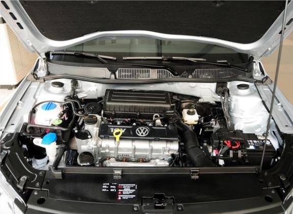 朗逸 2013款 1.6L 自动舒适版 其他细节类   发动机舱